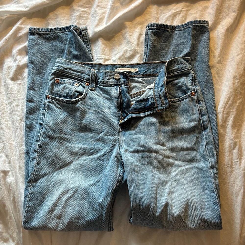 Levi’s low pro
